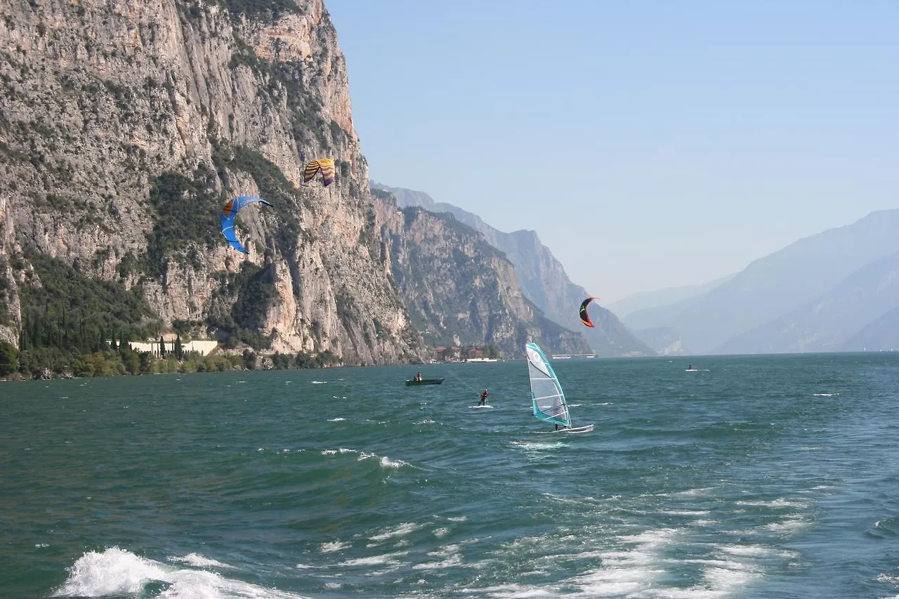 Casa Vacanze Regina Del Lago Tremosine 0*,  Italien