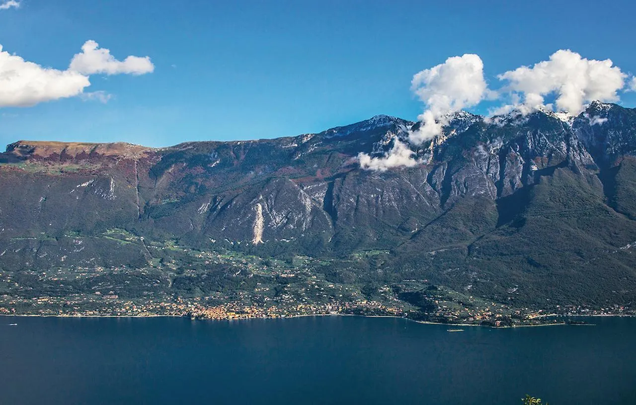 Casa Vacanze Regina Del Lago Tremosine